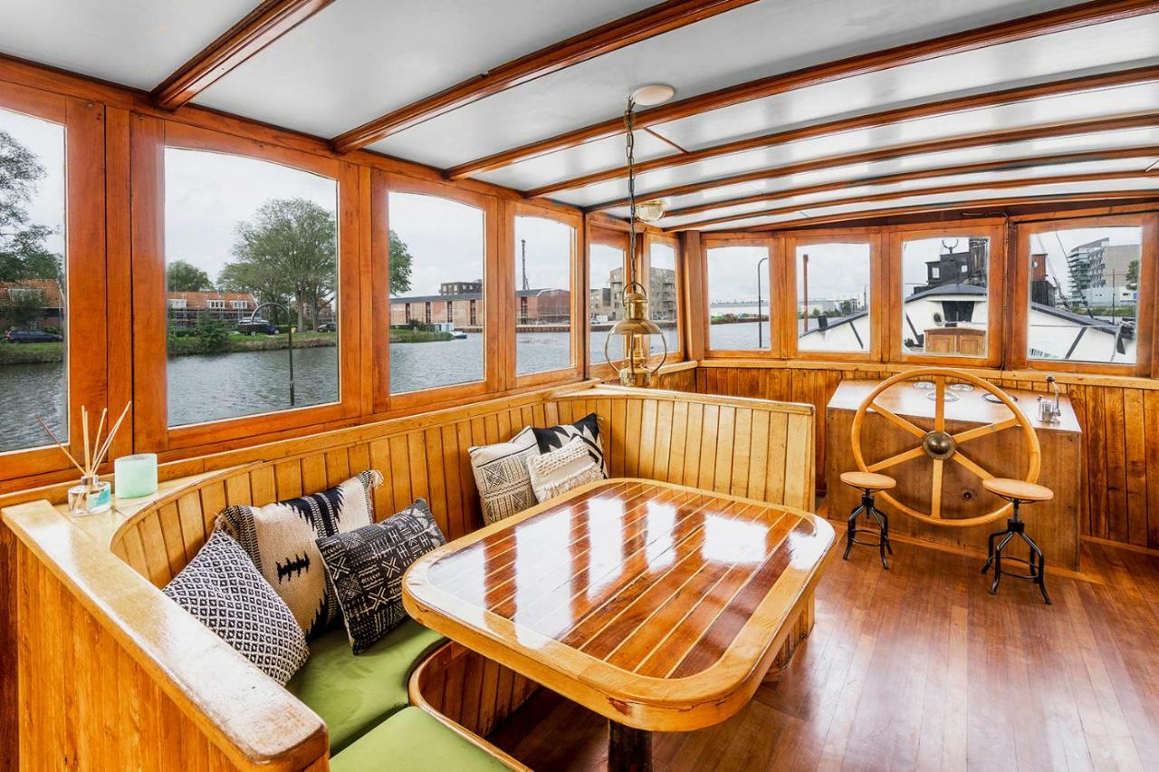 Asile Flottant Hotel Amsterdam Exterior photo